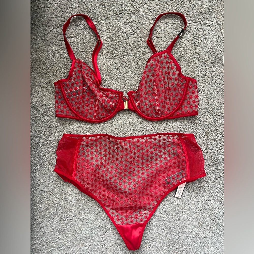 NWT Victoria’s Secret Red Lingerie Set